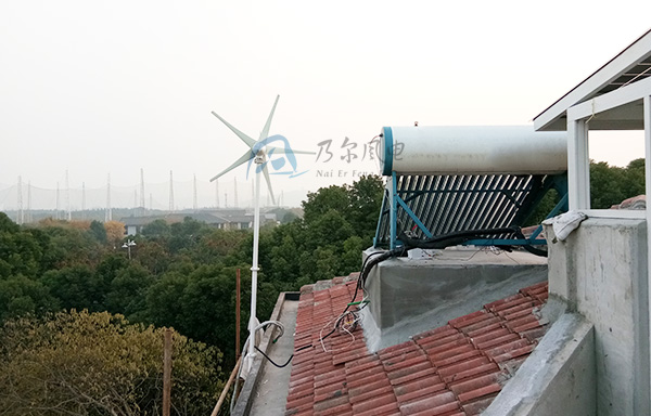 家用小型风力发电机能带动家用空调吗?